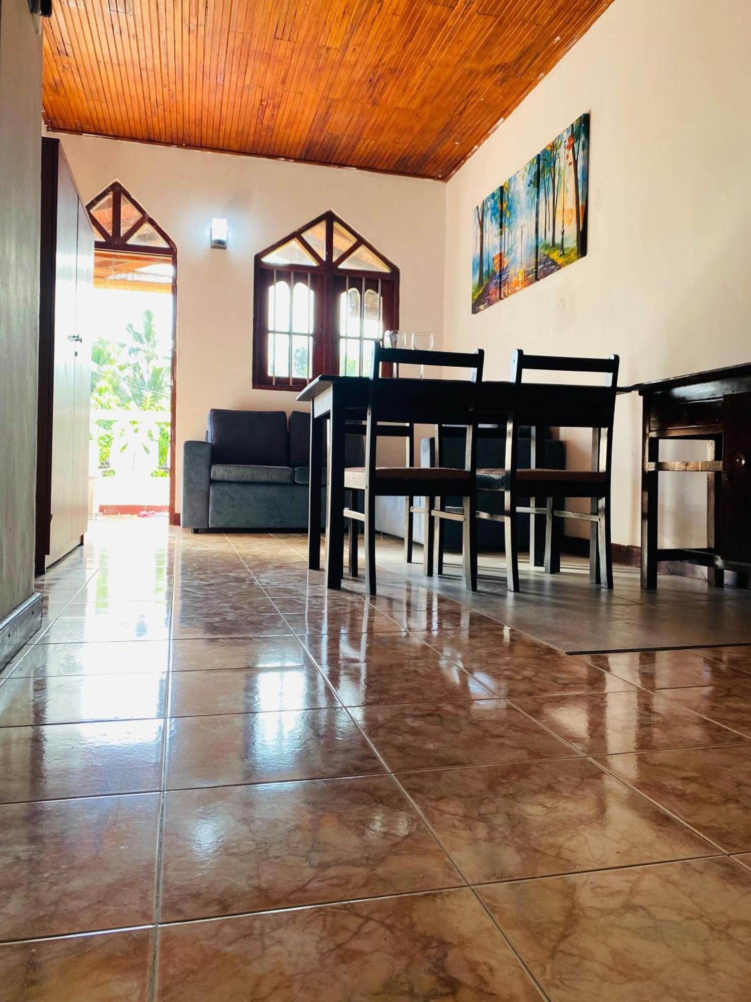 Alson Villa Хиккадува Экстерьер фото