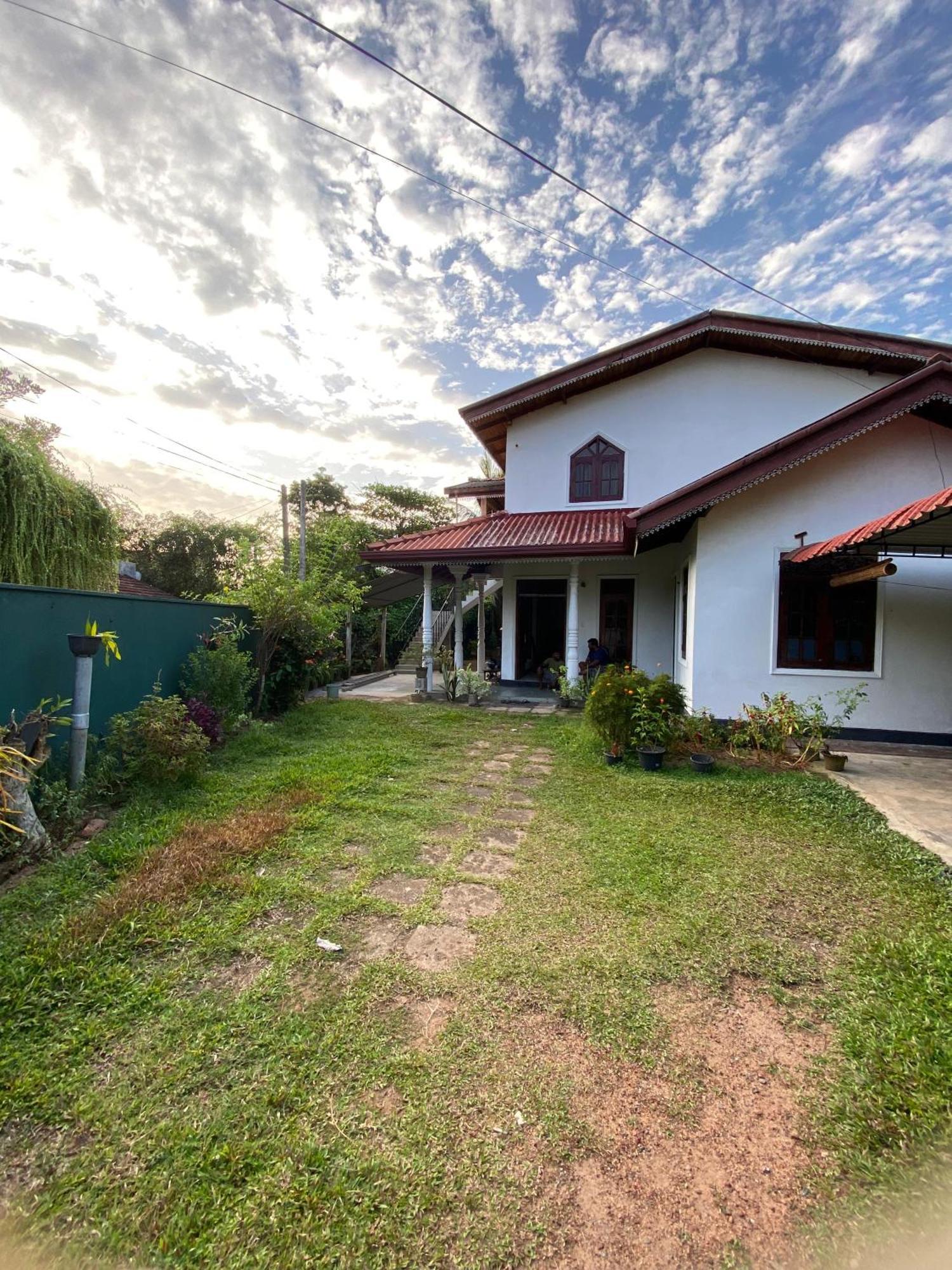 Alson Villa Хиккадува Экстерьер фото